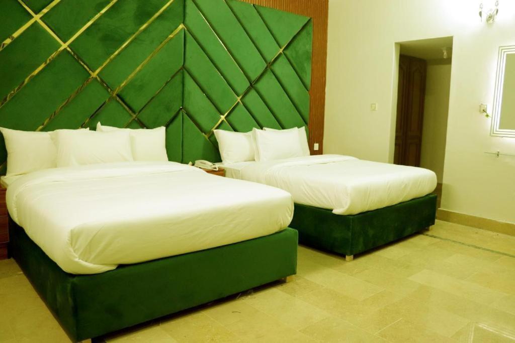 Thomas Guest House Islamabad Exterior photo