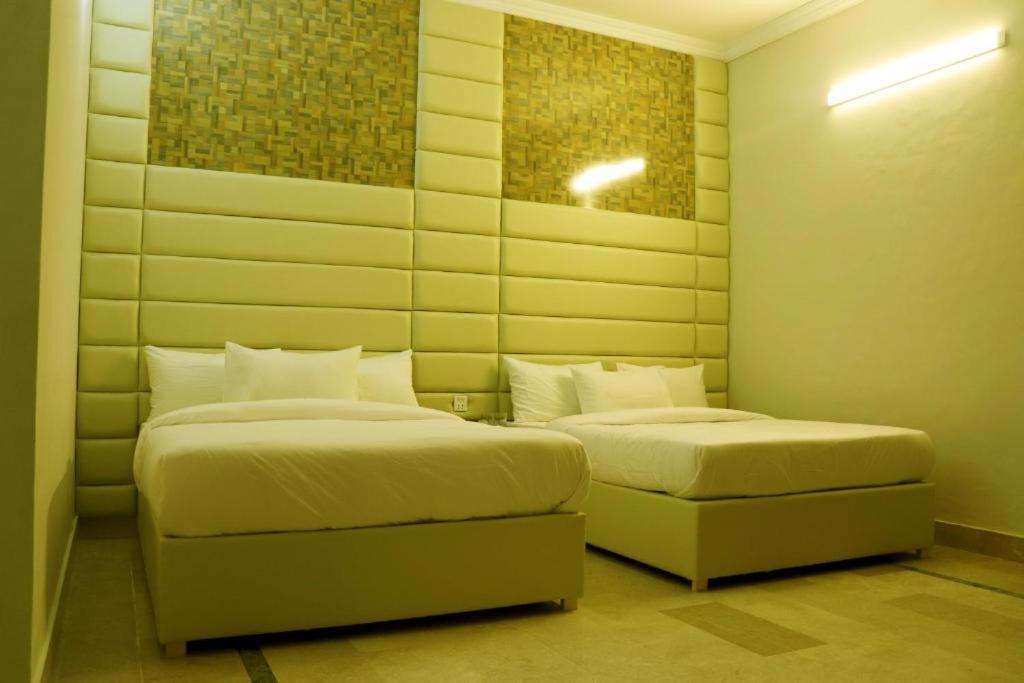 Thomas Guest House Islamabad Exterior photo